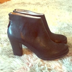 Lands End black booties